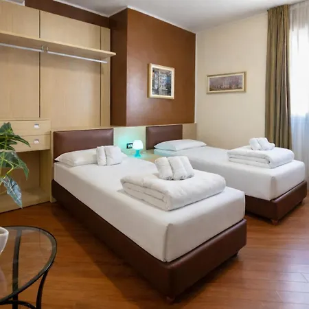 New Dulcinea Hotel *
